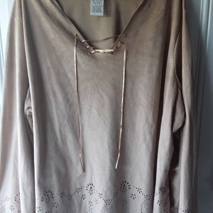 Faded glory top 22w/24w